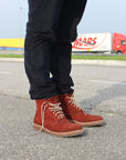 BENJAMIN – Rusty boots