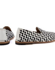 HAND 06 – Woven slippers