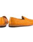 HAND 06 – Woven slippers