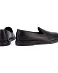 HAND 06 – Leather slippers