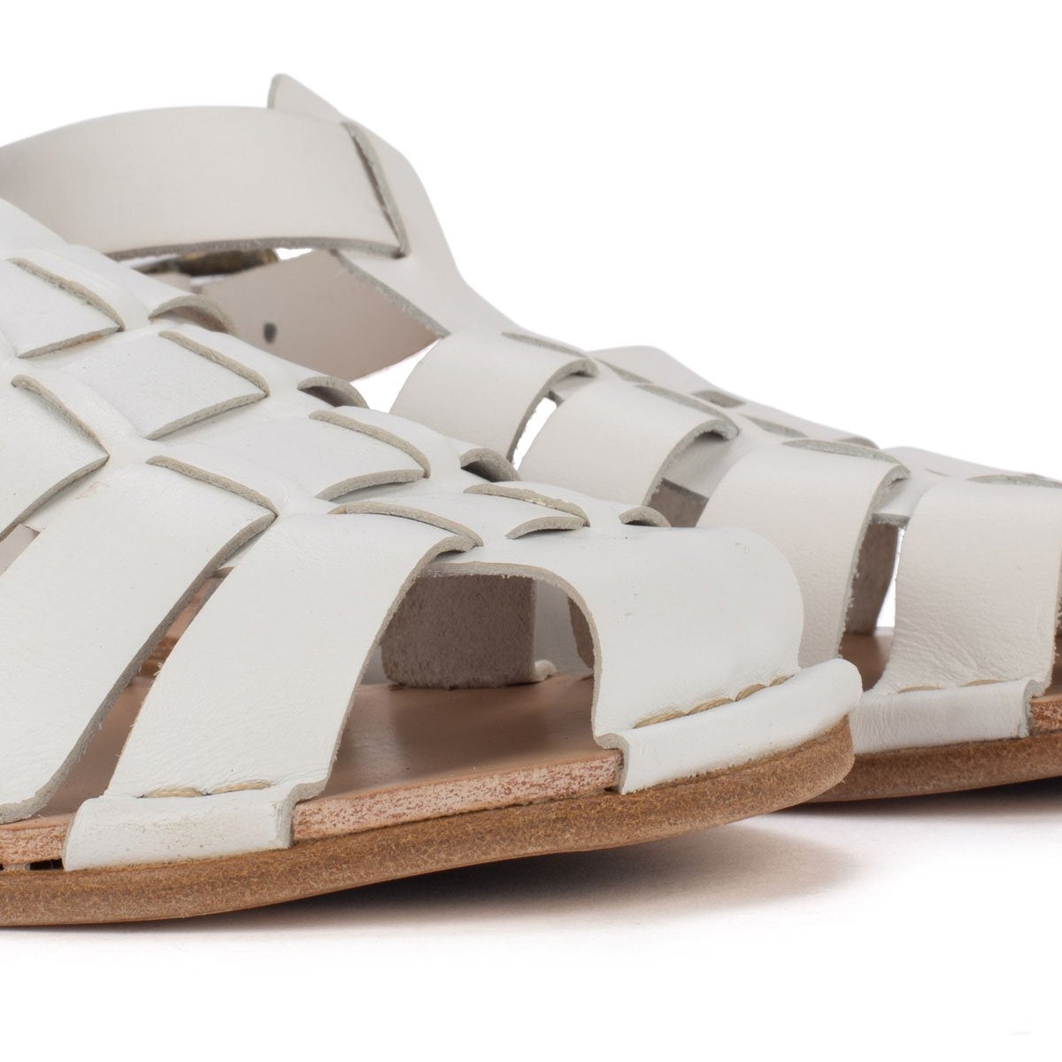 SAN 18 – White