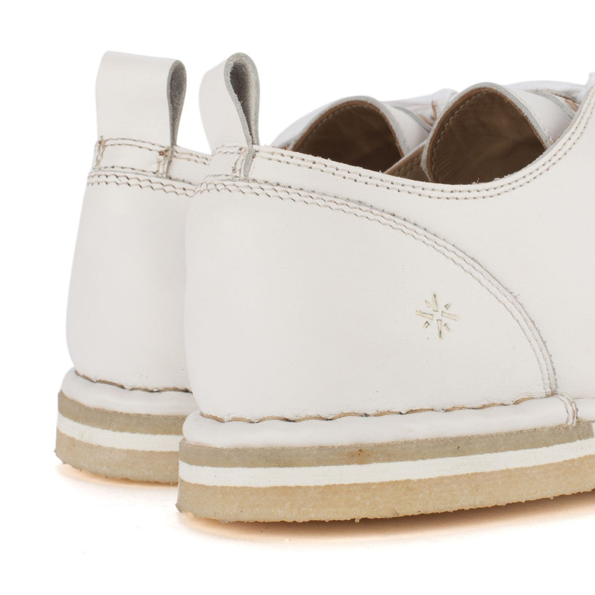 HAND 02 W – White