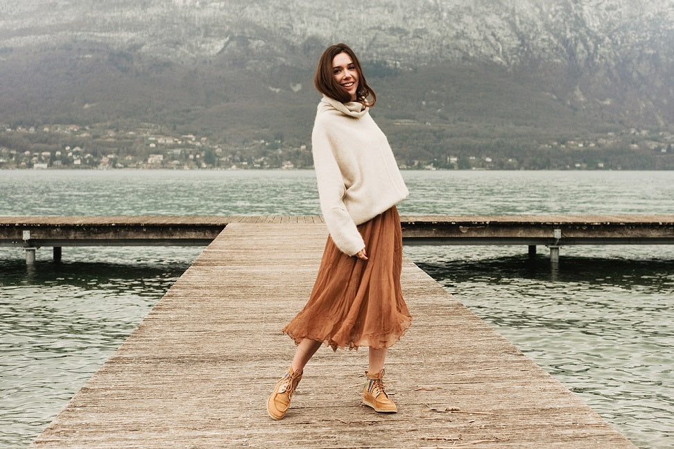 HAND 72 ANKLE BOOTS – Roots Camel