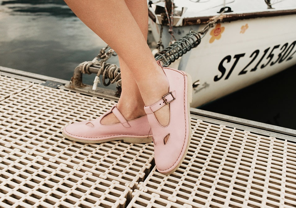 HAND 65 – College Sandals Pink