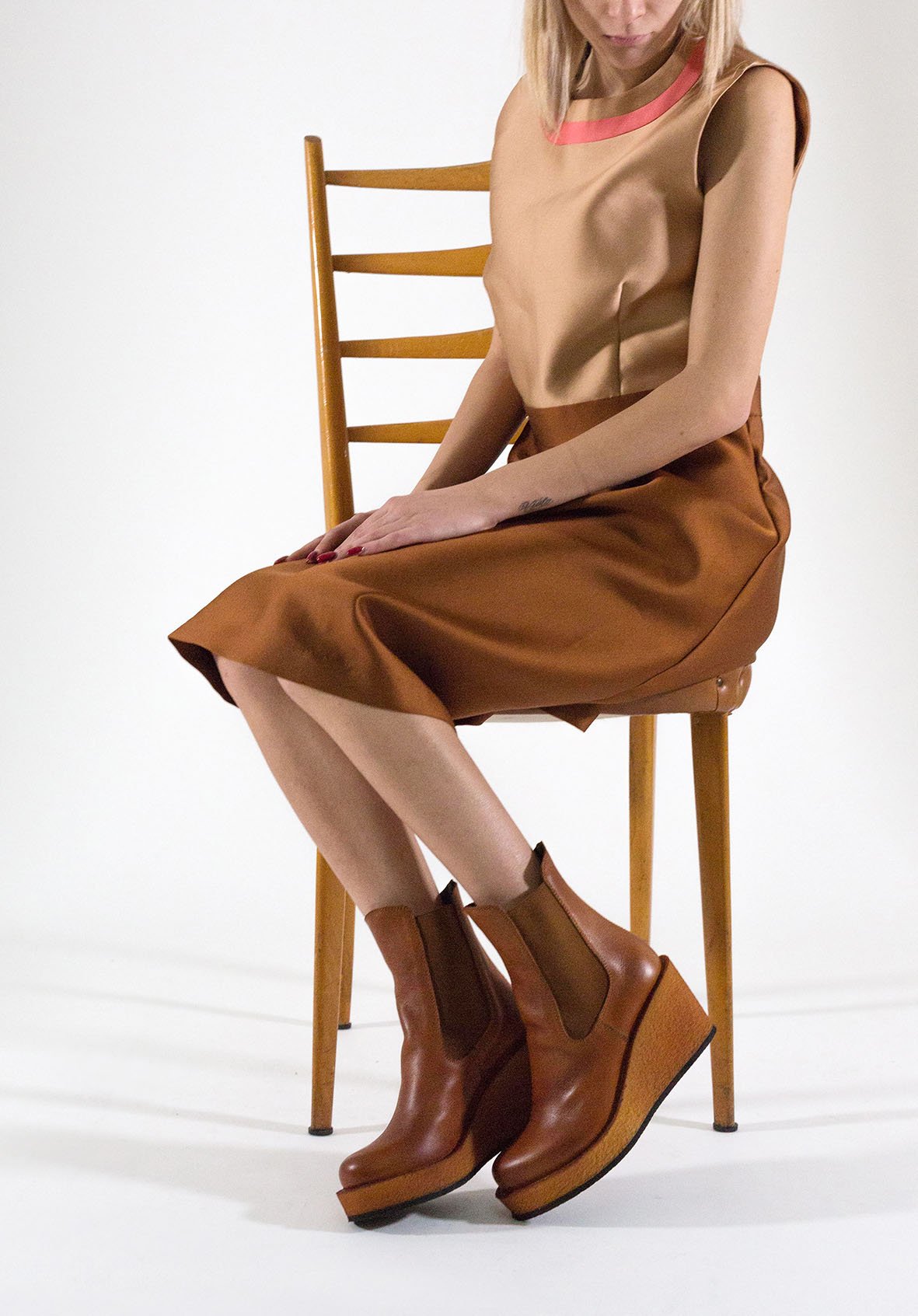 Z22 CHELSEA BOOTS – TAN