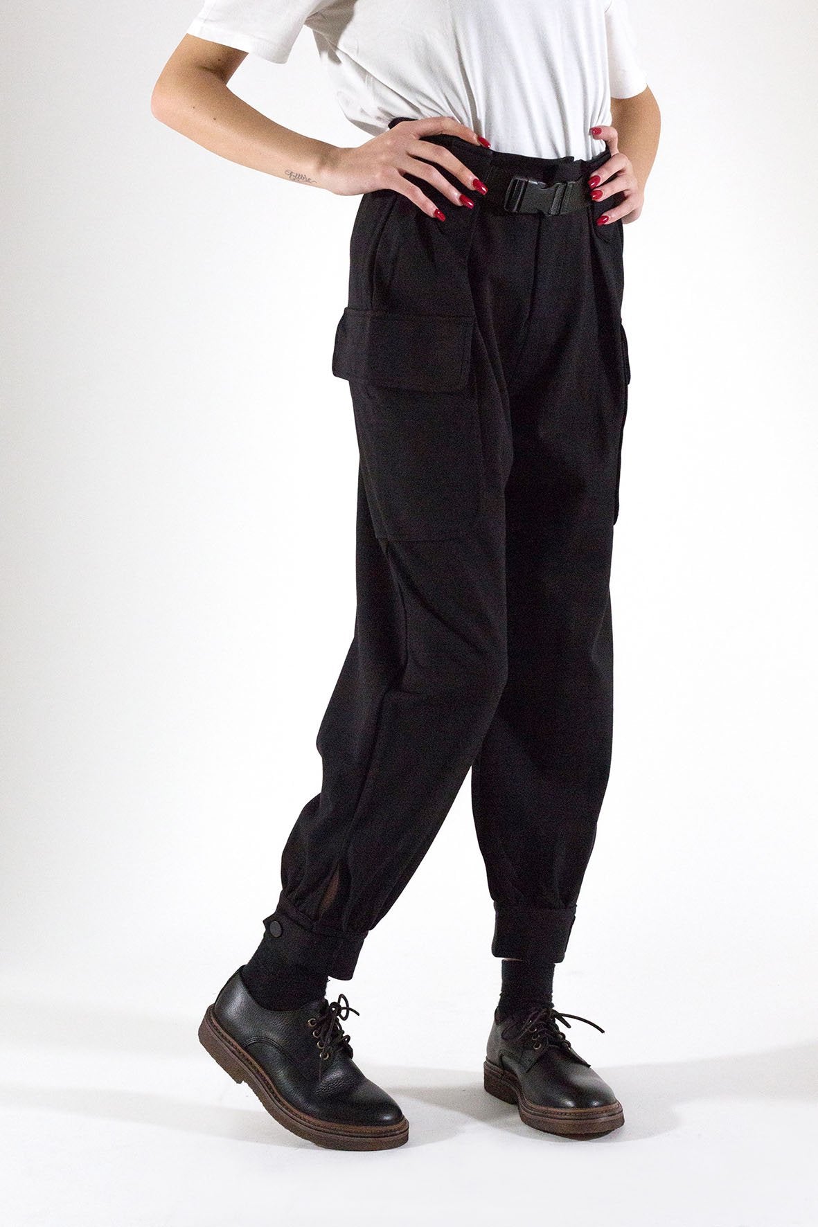 COLLEGE 01 – Black