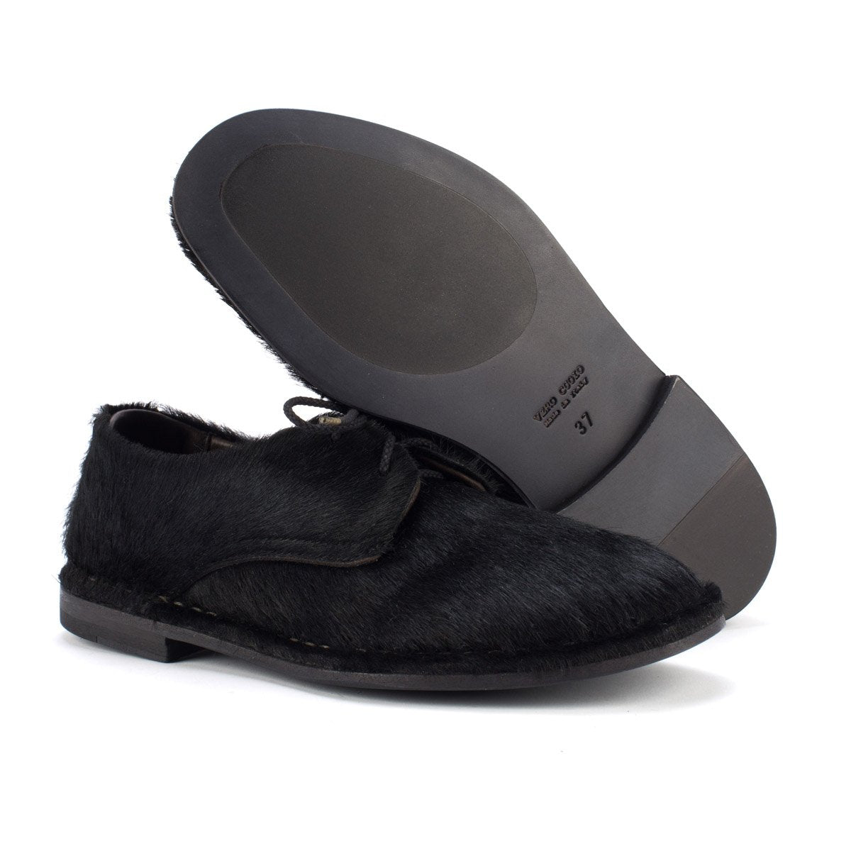 HAND 11 DERBY – Black Pony