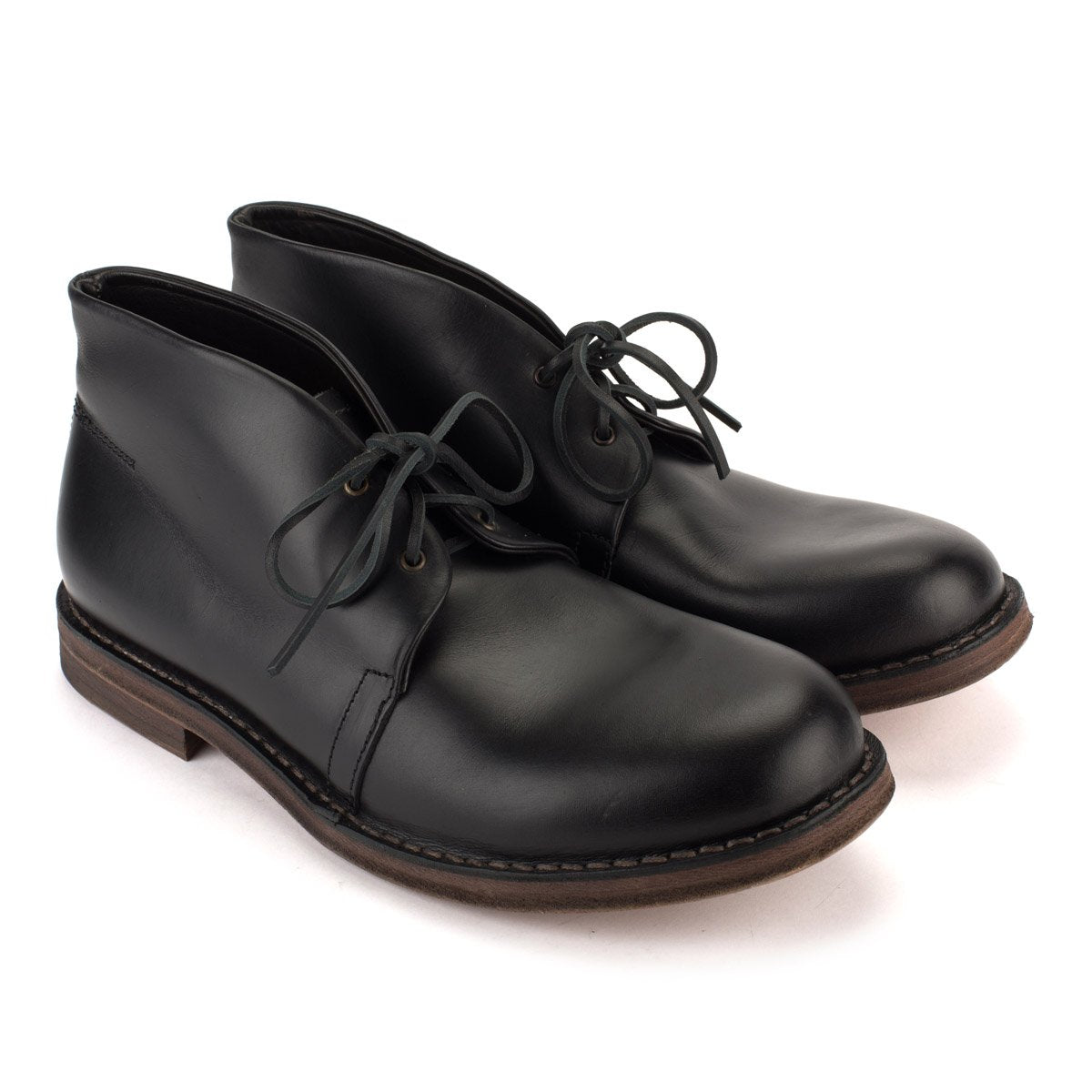 MR JOHN DESERT BOOTS – Black