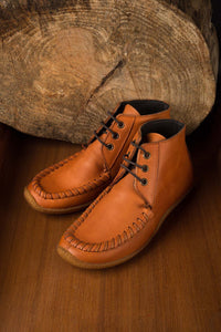 HRN 03 – Tan ankle boots