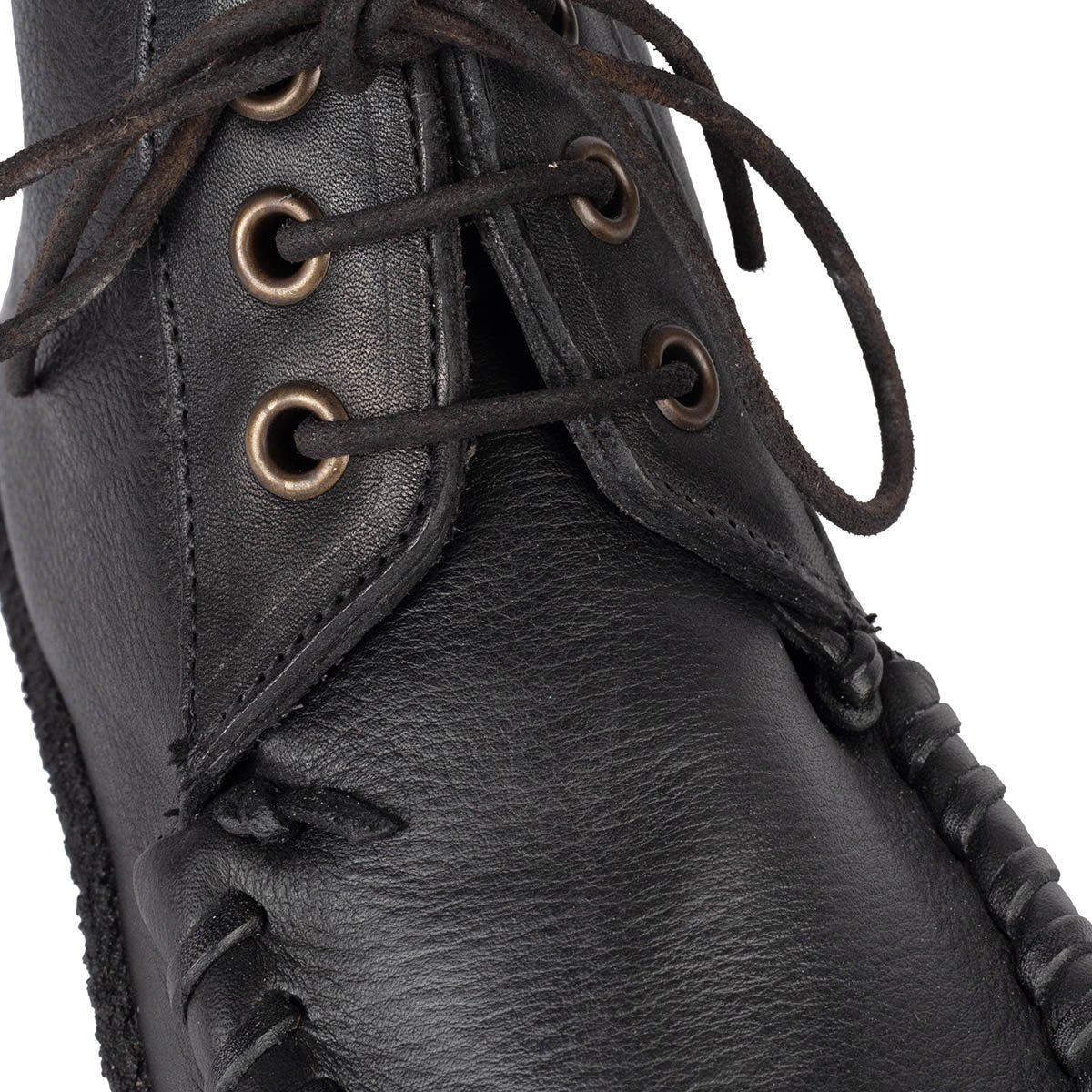 HRN 03 – Black ankle boots