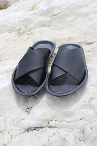 OP-N07 W – Black